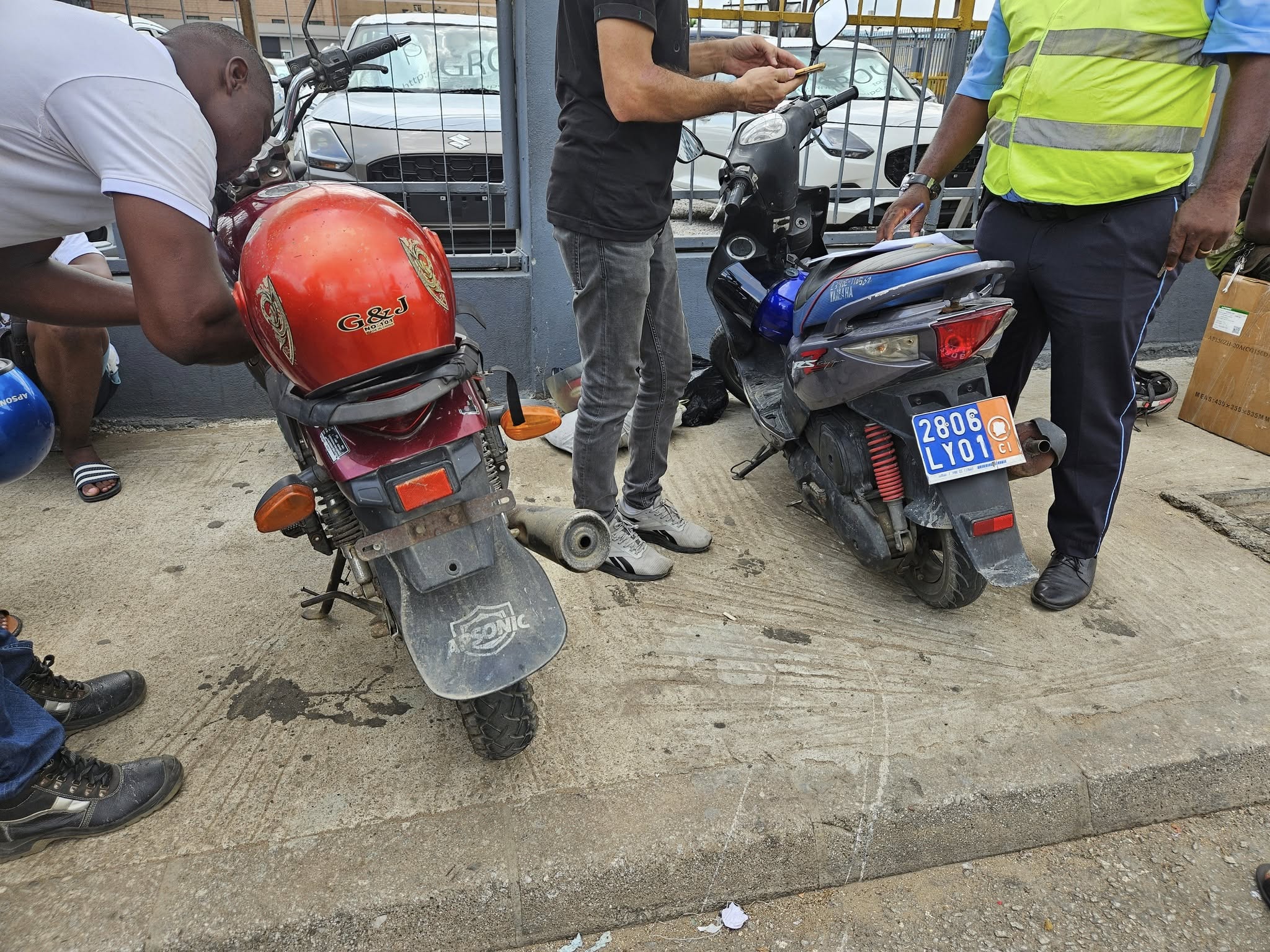 interdiction-des-motos-et-tricycles-sur-le-boulevard-felix-houphouet-boigny-ex-vge