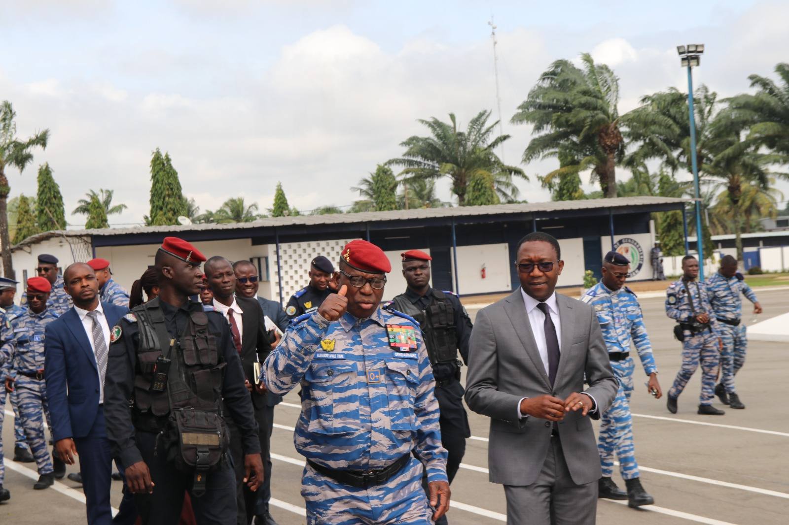 seance-de-travail-tres-enrichissante-entre-la-direction-generale-des-transports-terrestres-et-de-la-circulation-et-les-grands-commandements-de-la-gendarmerie-nationale-sur-la-securite-routiere